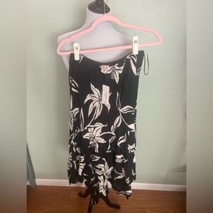 Lola P. Floral Black and White Midi Skirt NWT